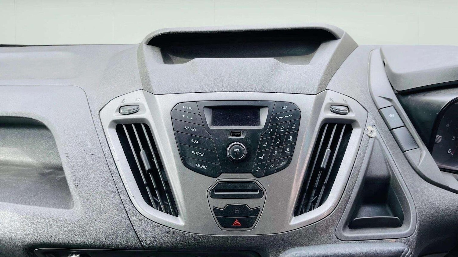 Used Ford Transit Custom 2016 for sale - 78070476: Photo 32