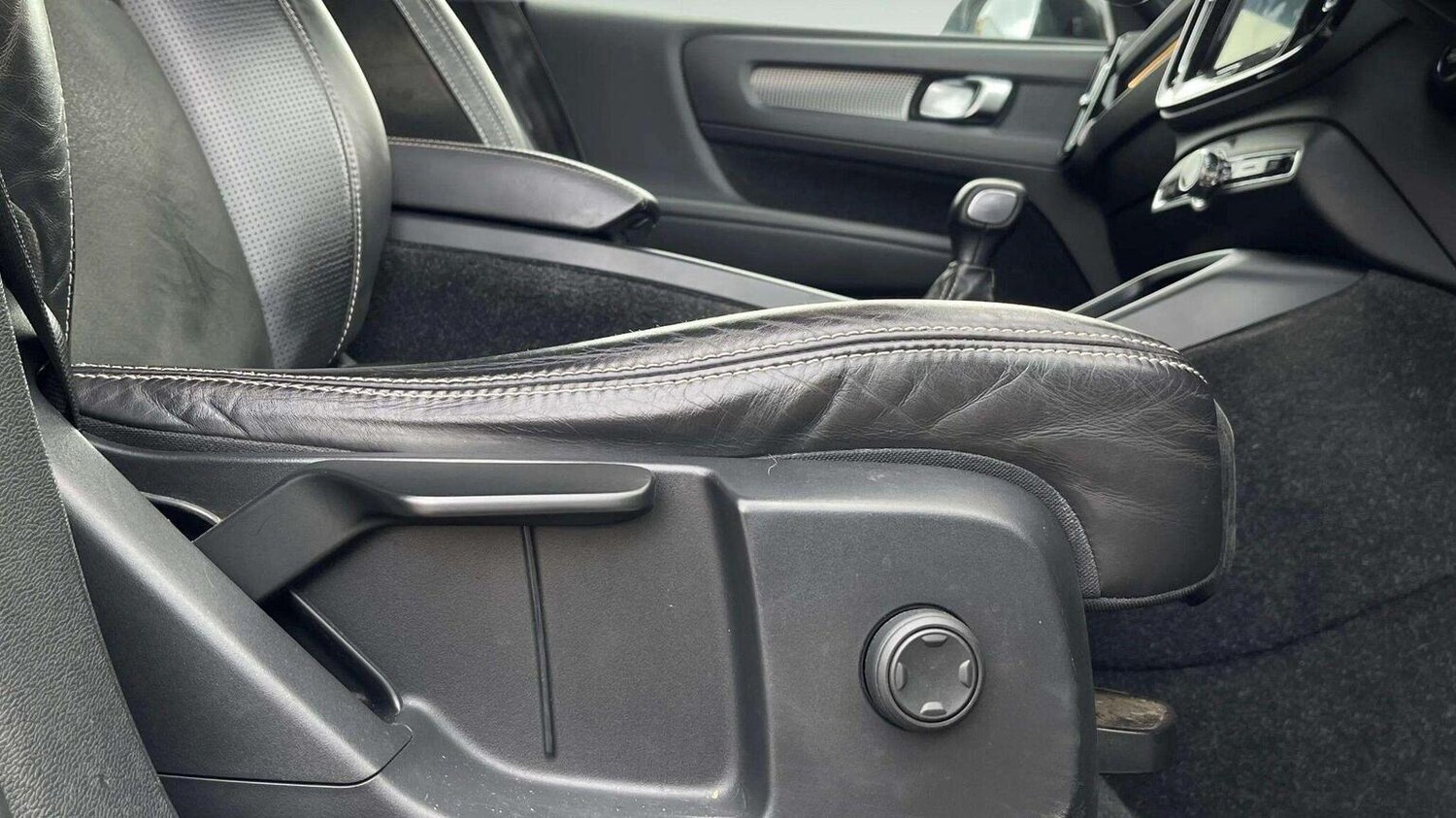 Used Volvo XC40 2018 for sale - 78070558: Photo 23