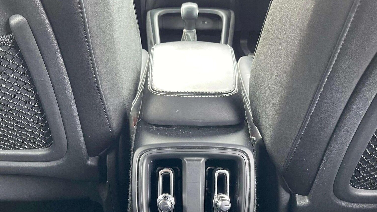 Used Volvo XC40 2018 for sale - 78070558: Photo 34