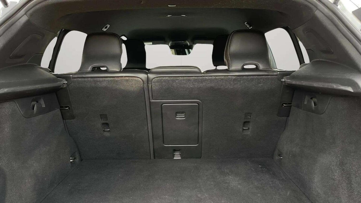 Used Volvo XC40 2018 for sale - 78070558: Photo 42