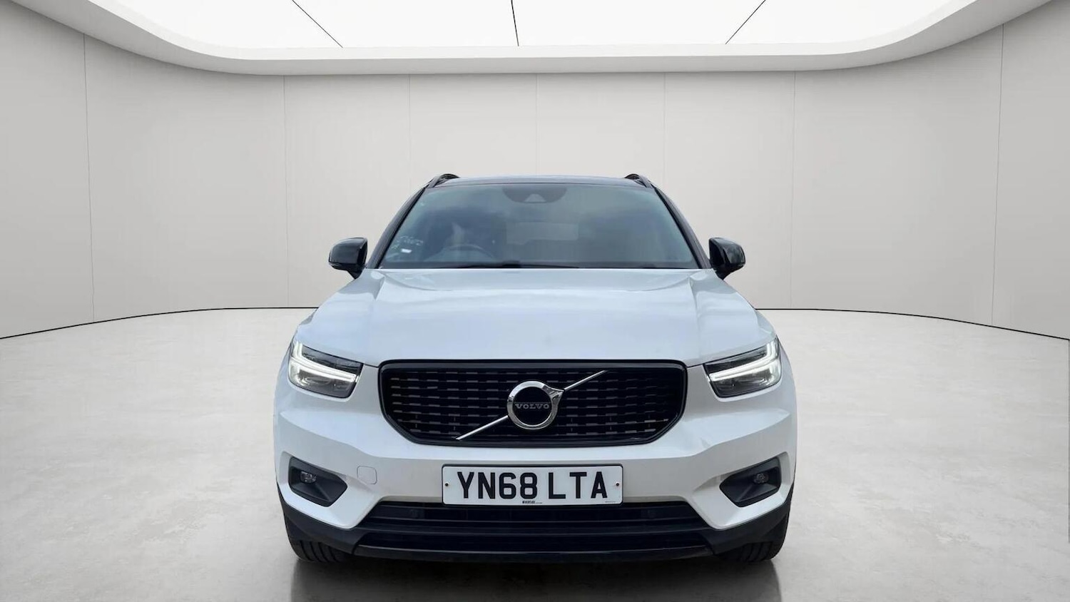 Used Volvo XC40 2018 for sale - 78070558: Photo 9