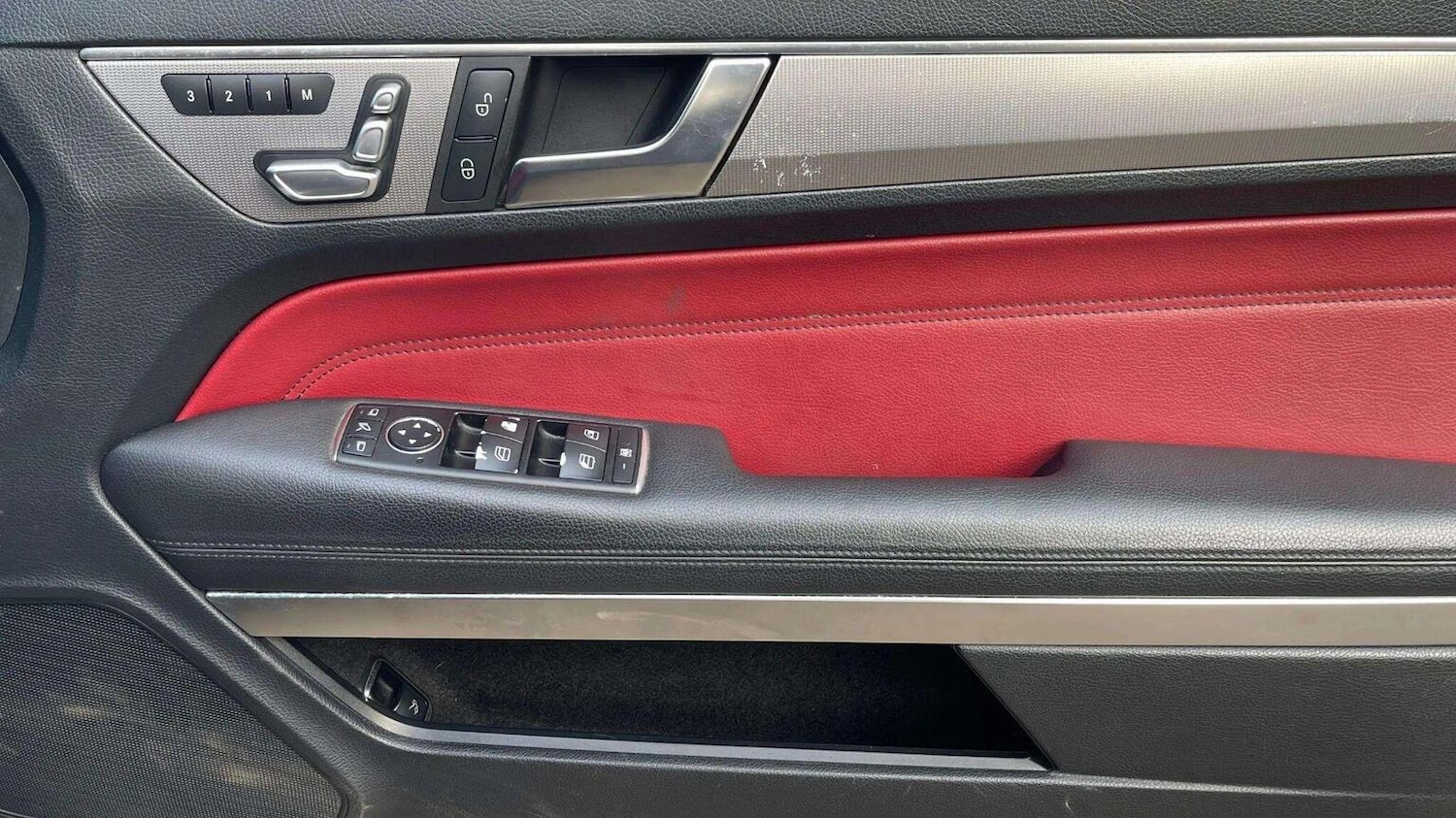 Used Mercedes-Benz E Class 2014 for sale - 78070379: Photo 14