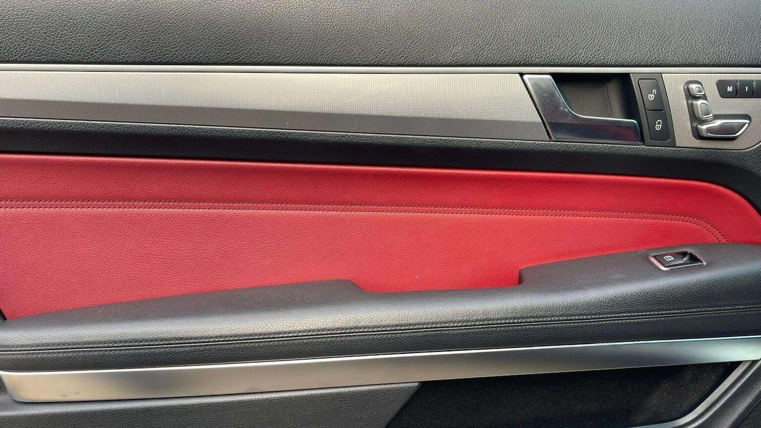 Used Mercedes-Benz E Class 2014 for sale - 78070379: Photo 18