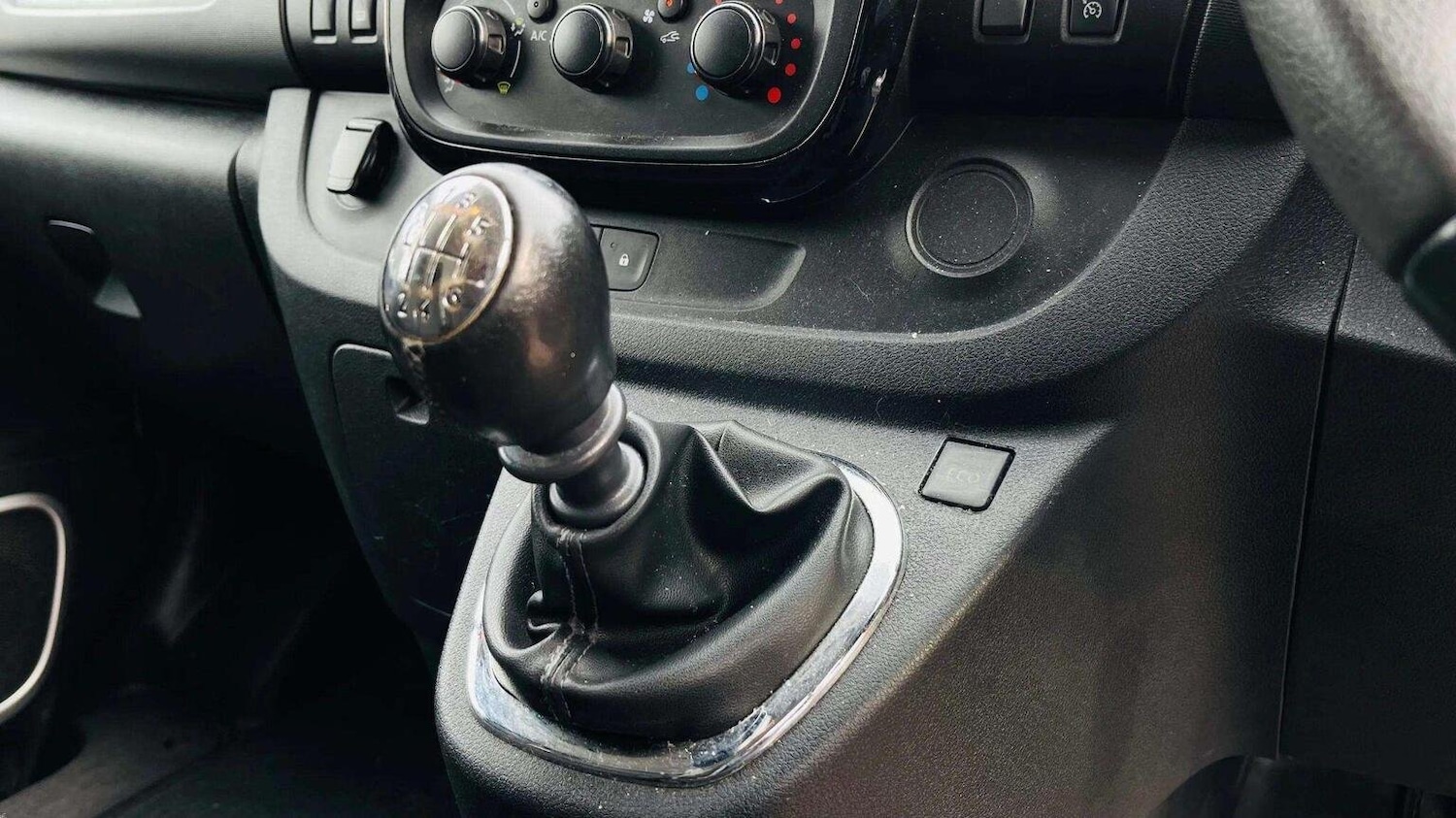 Used Vauxhall Vivaro 2019 for sale - 78070284: Photo 19