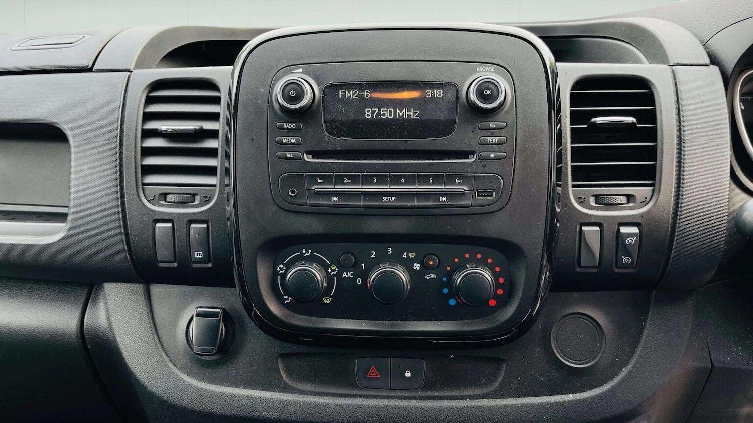 Used Vauxhall Vivaro 2019 for sale - 78070284: Photo 20