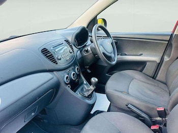 Used Hyundai i10 2012 for sale - 78987987: Photo