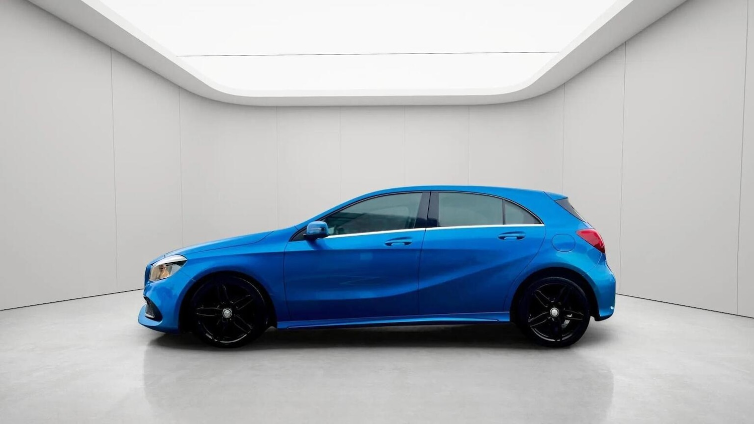 Used Mercedes-Benz A-Class 2017 for sale - 78070462: Photo 3