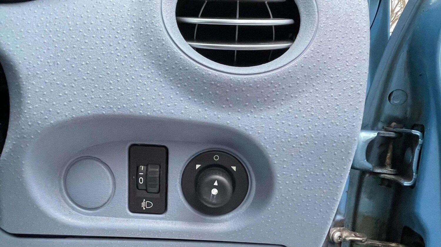 Used Citroen C3 2002 for sale - 78070403: Photo 26