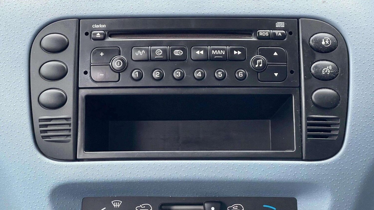 Used Citroen C3 2002 for sale - 78070403: Photo 33