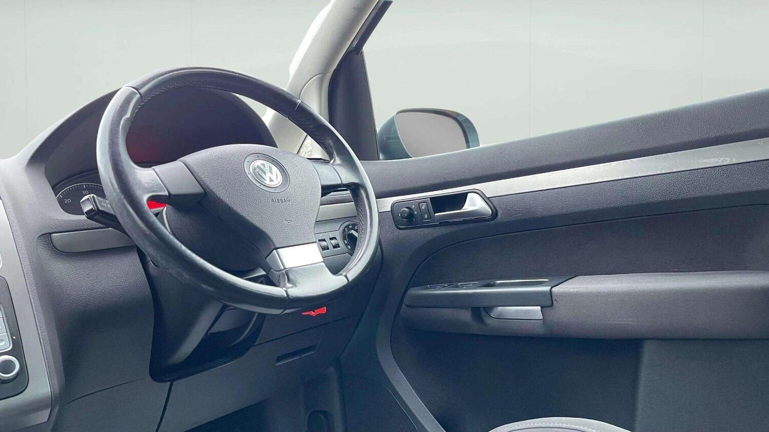 Used Volkswagen Touran 2007 for sale - 78070327: Photo 19