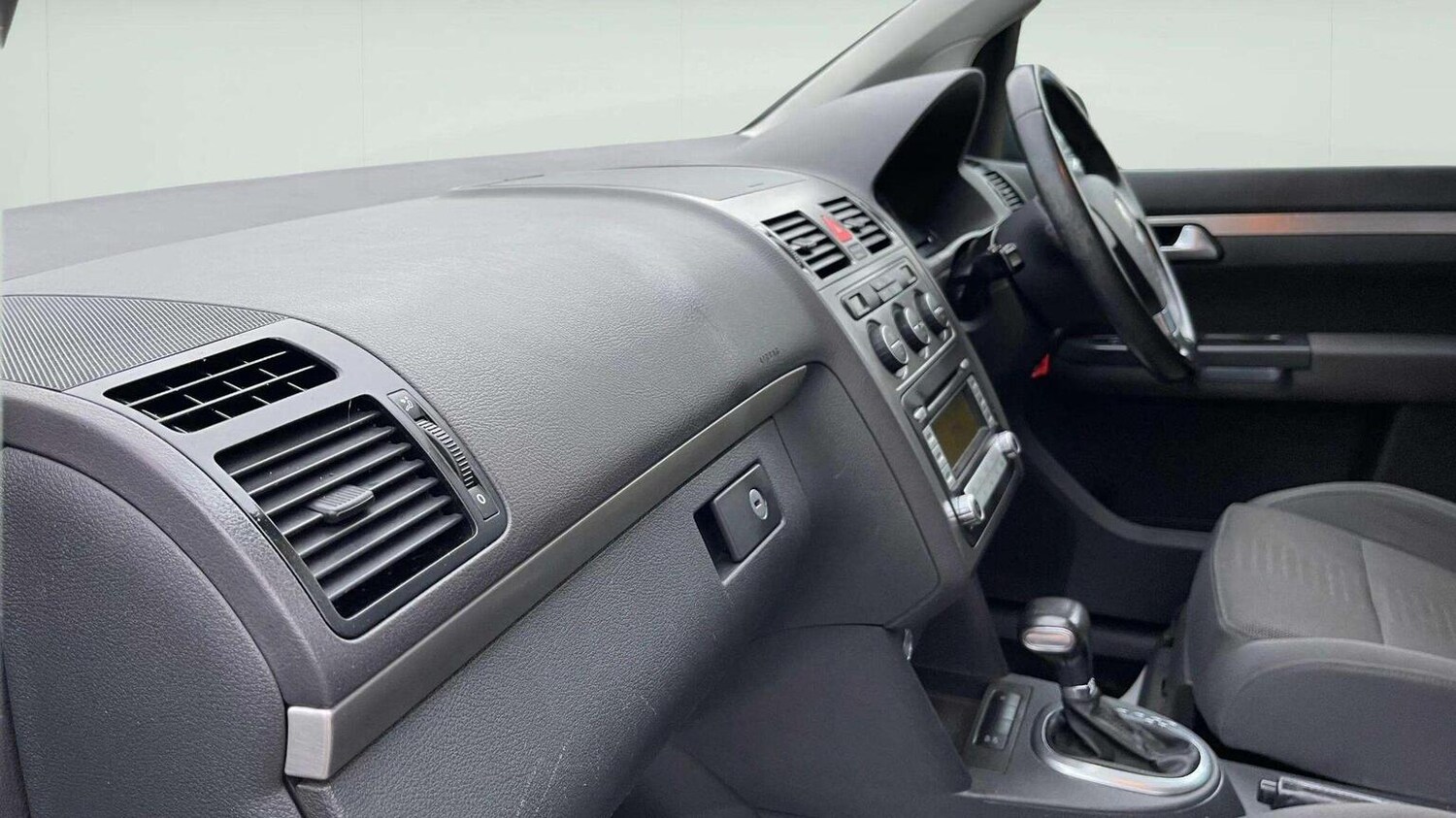 Used Volkswagen Touran 2007 for sale - 78070327: Photo 21