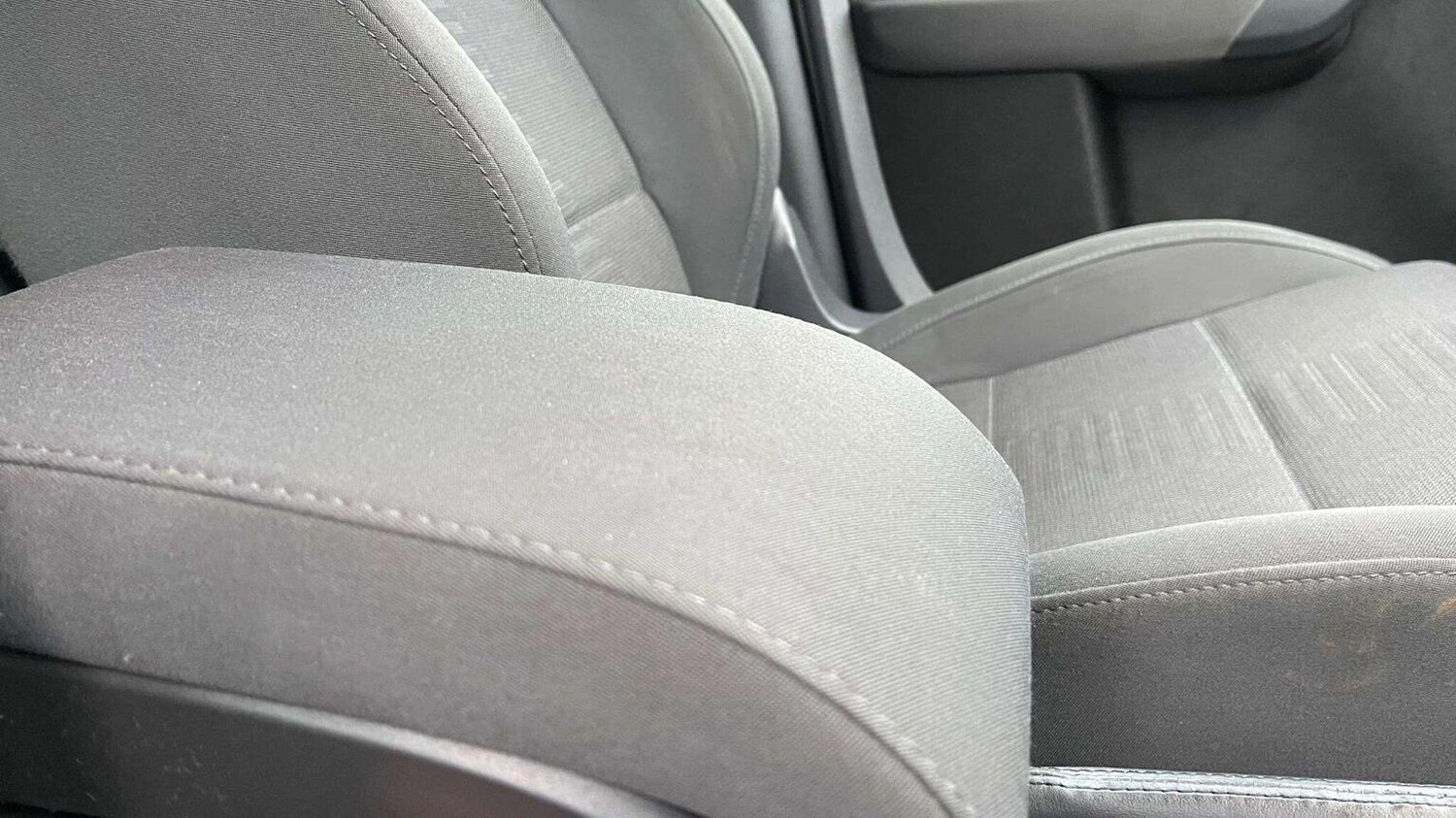 Used Volkswagen Touran 2007 for sale - 78070327: Photo 28