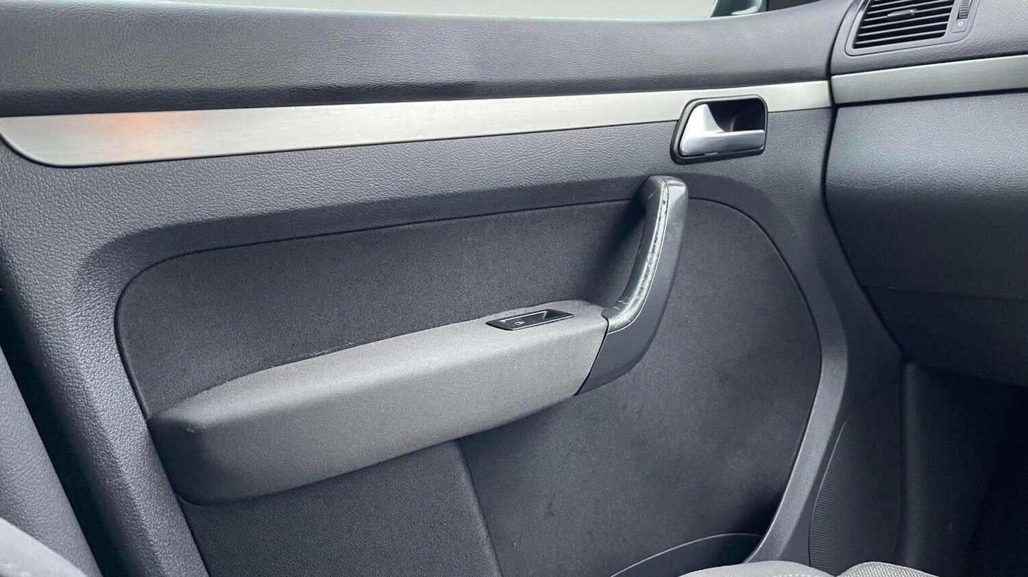 Used Volkswagen Touran 2007 for sale - 78070327: Photo 44