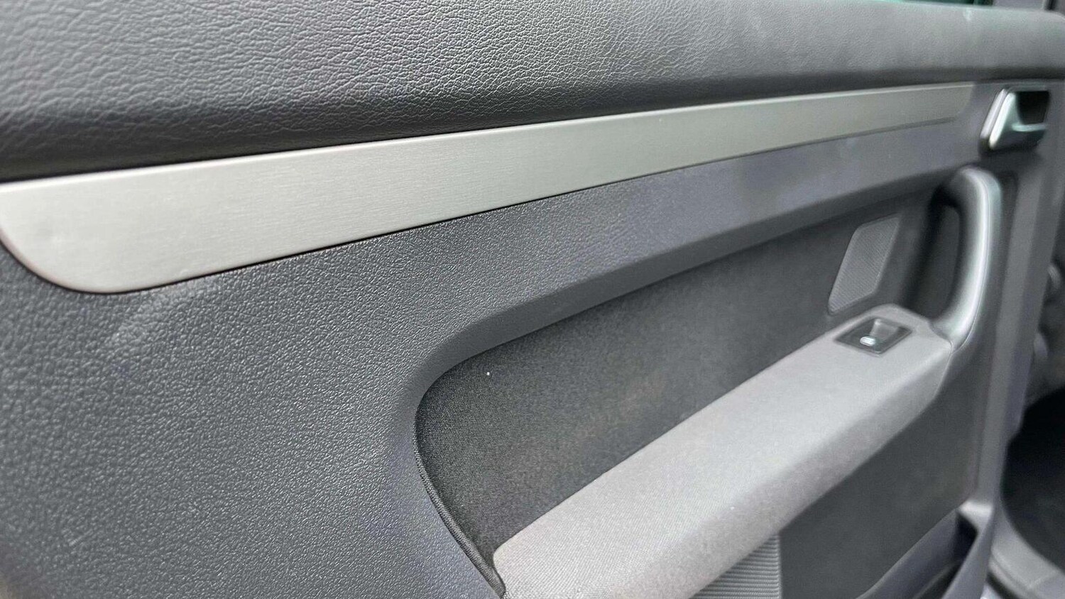 Used Volkswagen Touran 2007 for sale - 78070327: Photo 47