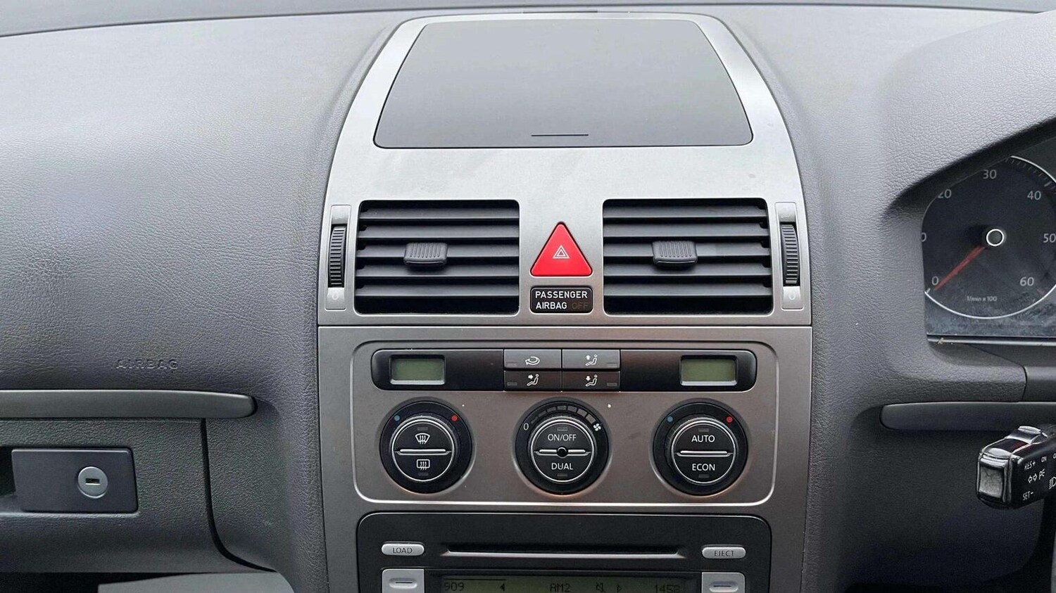 Used Volkswagen Touran 2007 for sale - 78070327: Photo 48