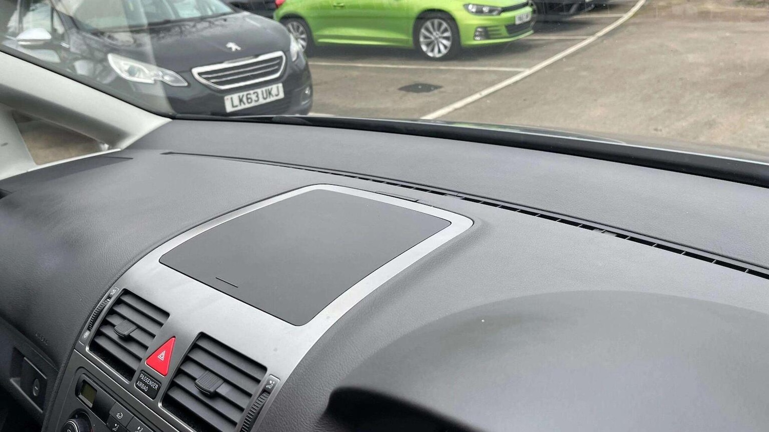 Used Volkswagen Touran 2007 for sale - 78070327: Photo 57