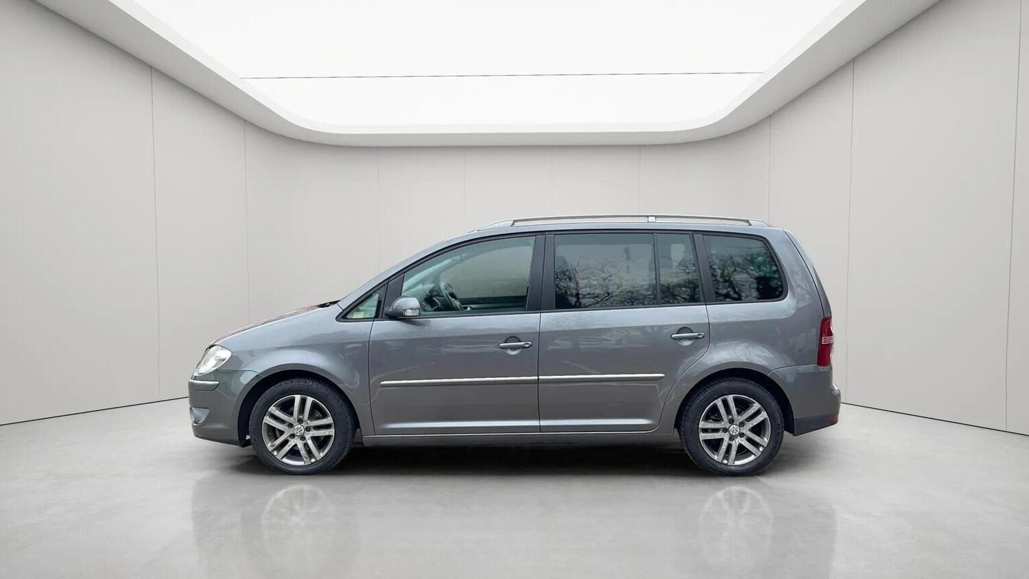 Used Volkswagen Touran 2007 for sale - 78070327: Photo 6