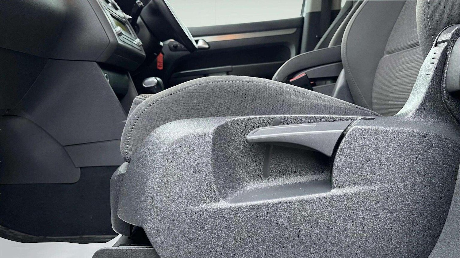 Used Volkswagen Touran 2007 for sale - 78070327: Photo 62