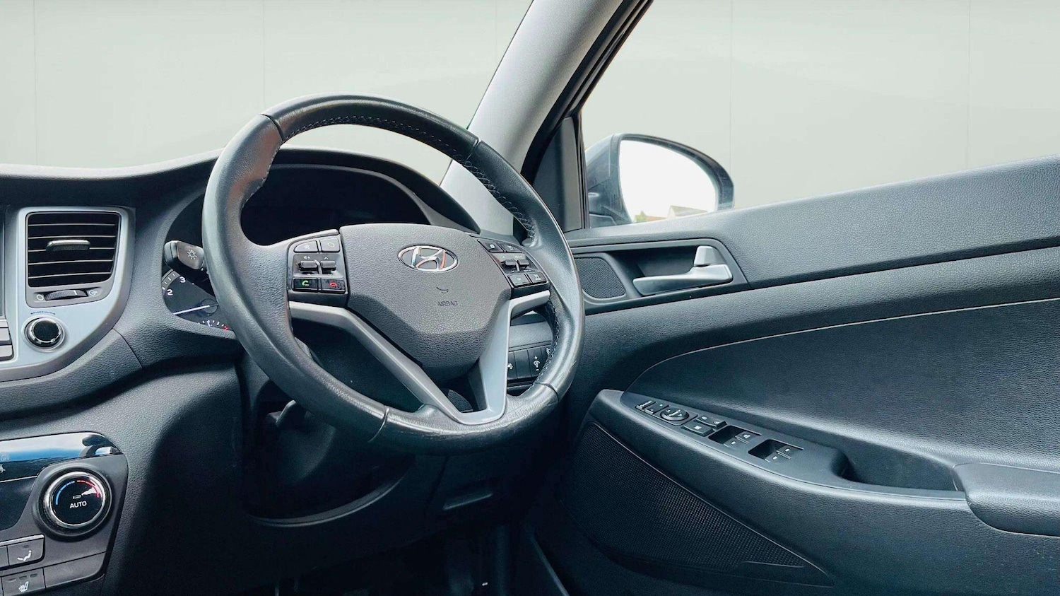 Used Hyundai TUCSON 2018 for sale - 78086084: Photo 18