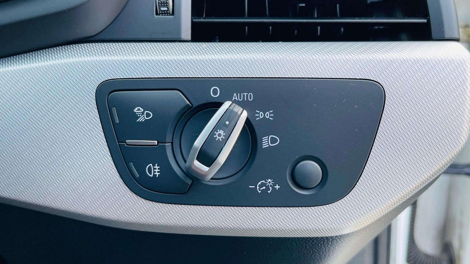 Used Audi A4 for sale - 78136216: Photo 25