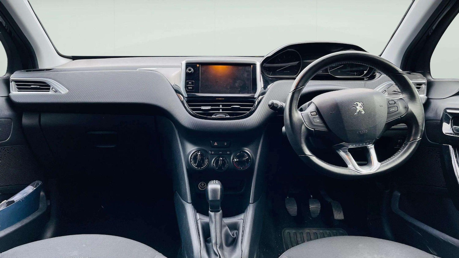 Used Peugeot 208 2016 for sale - 78087189: Photo 13