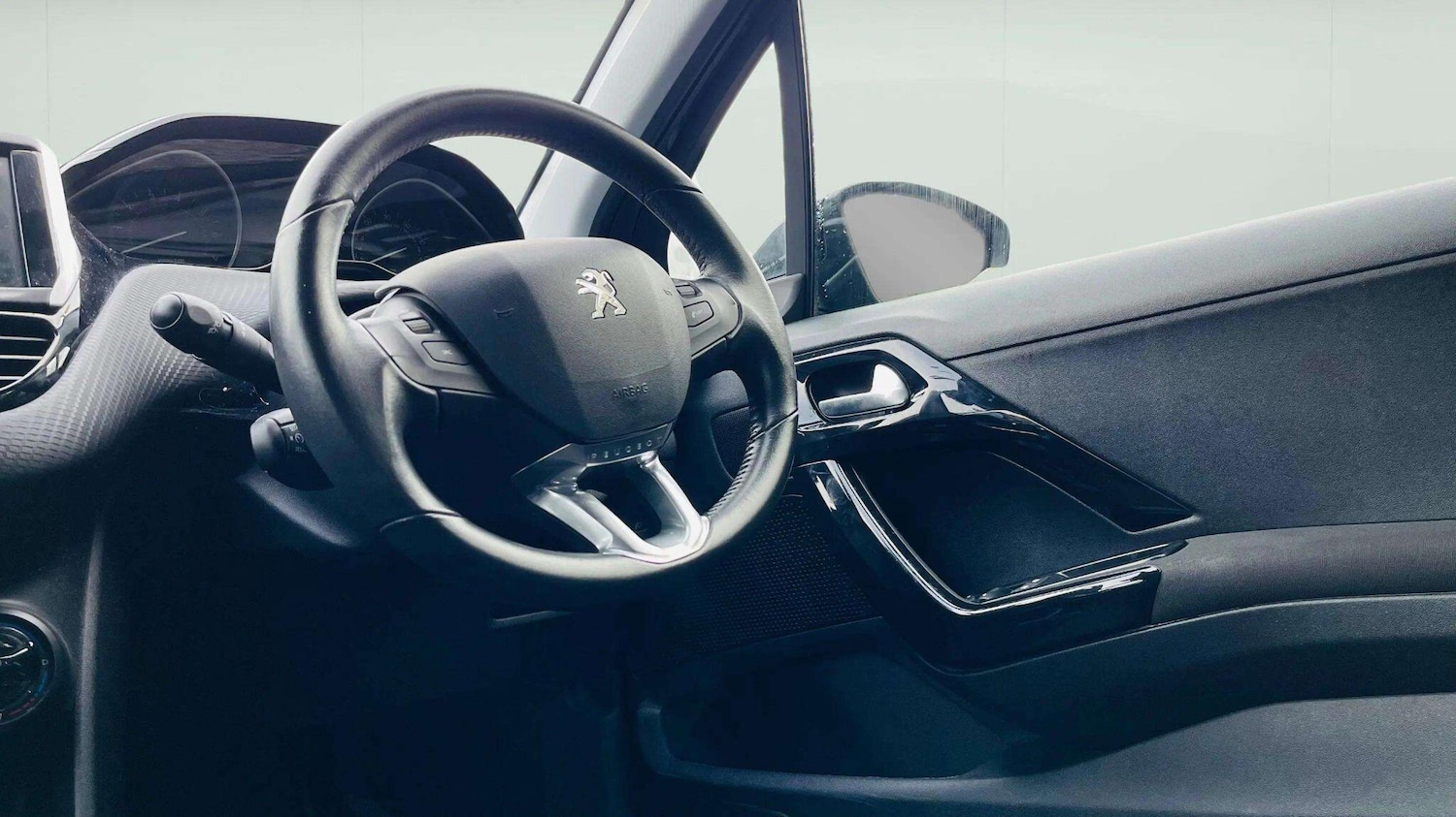 Used Peugeot 208 2016 for sale - 78087189: Photo 14