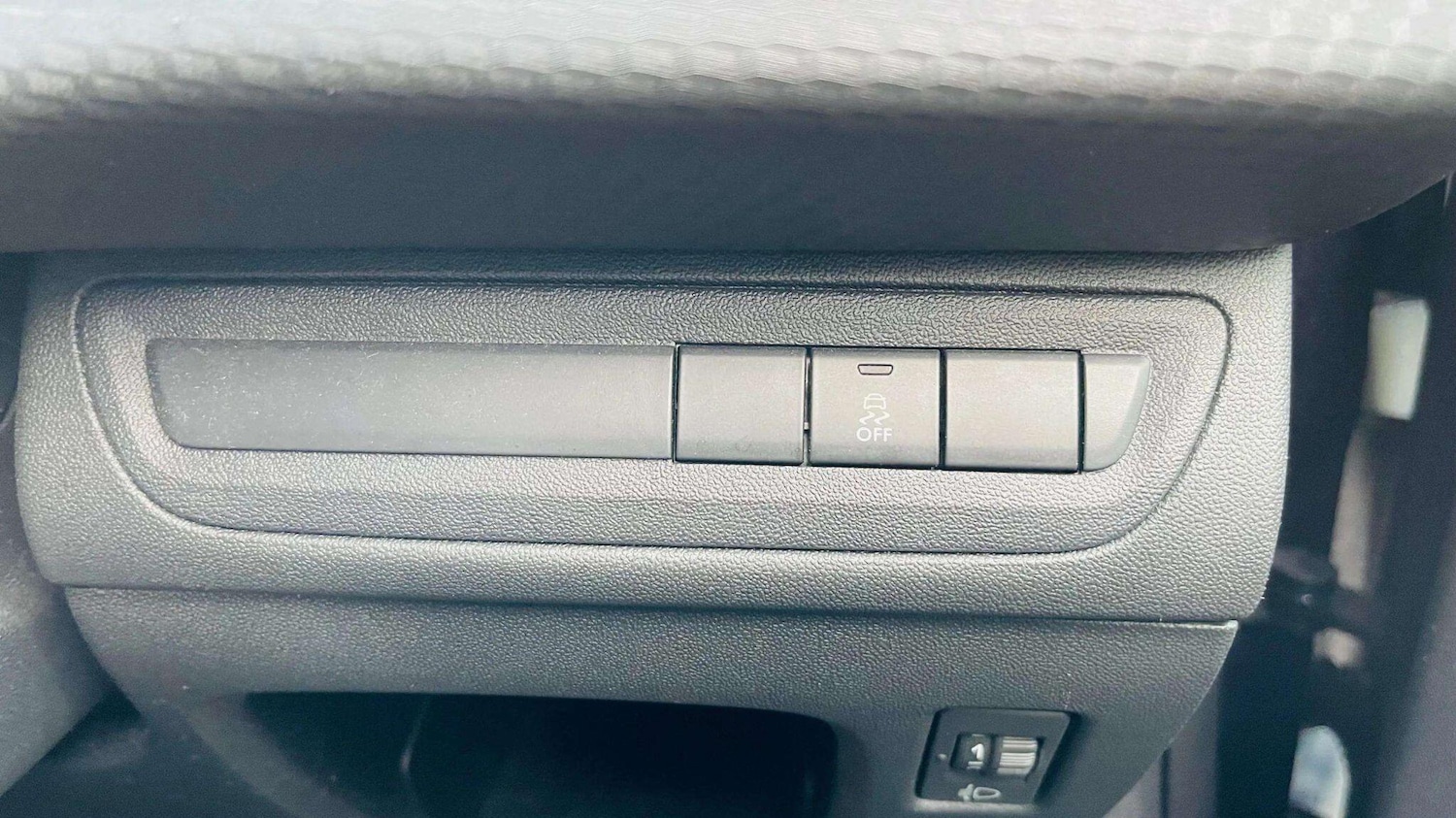 Used Peugeot 208 2016 for sale - 78087189: Photo 25