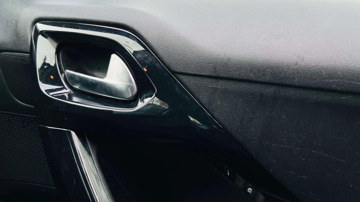 Used Peugeot 208 2016 for sale - 78087189: Photo 43