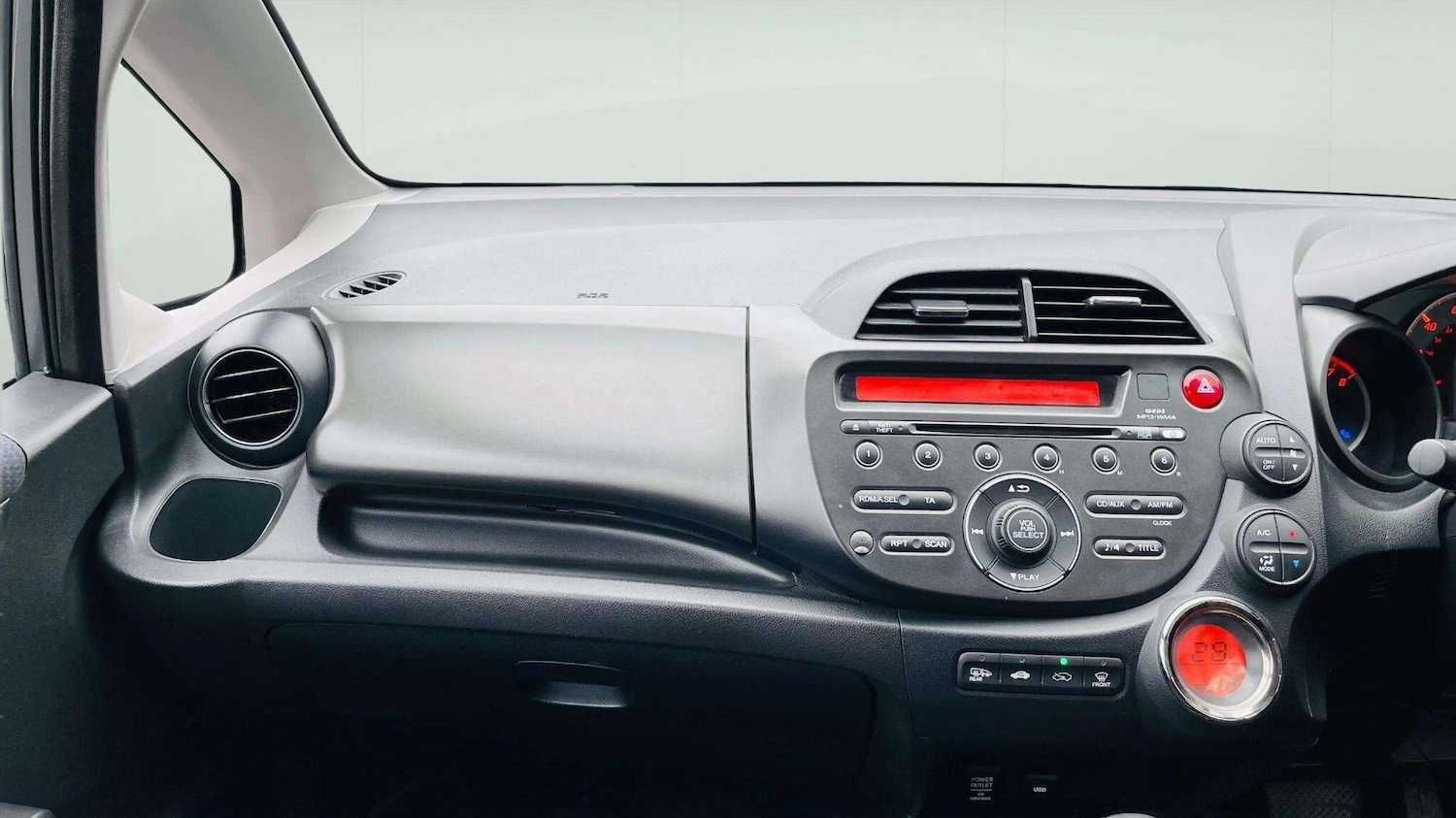 Used Honda Jazz 2015 for sale - 78170806: Photo 16