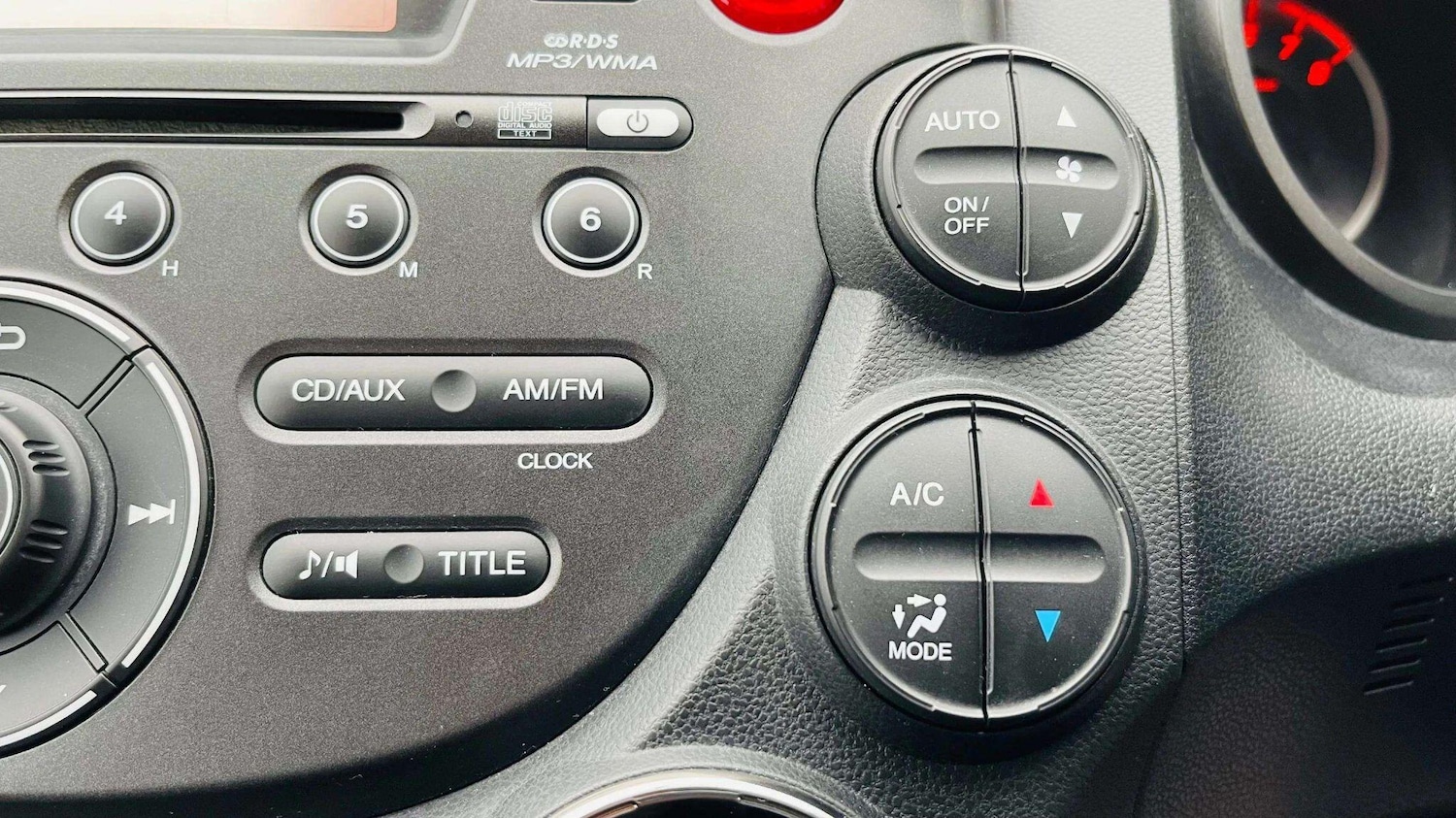 Used Honda Jazz 2015 for sale - 78170806: Photo 33