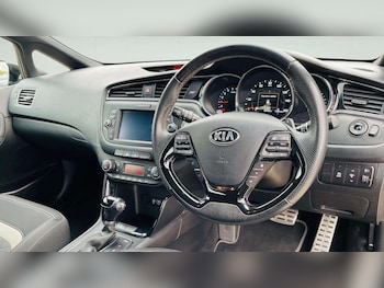 Used Kia Ceed 2017 for sale - 78318599: Photo