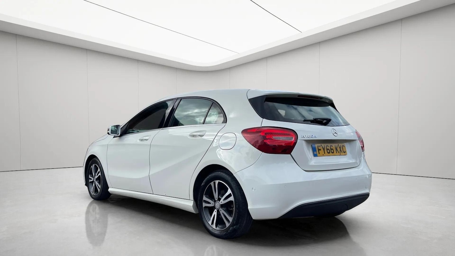 Used Mercedes-Benz A-Class 2016 for sale - 78171061: Photo 3