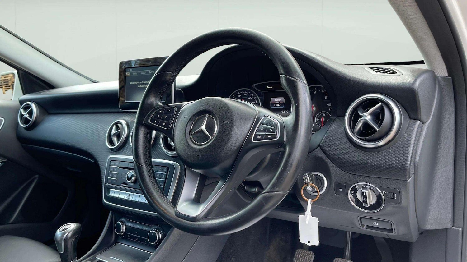 Used Mercedes-Benz A-Class 2016 for sale - 78171061: Photo 4