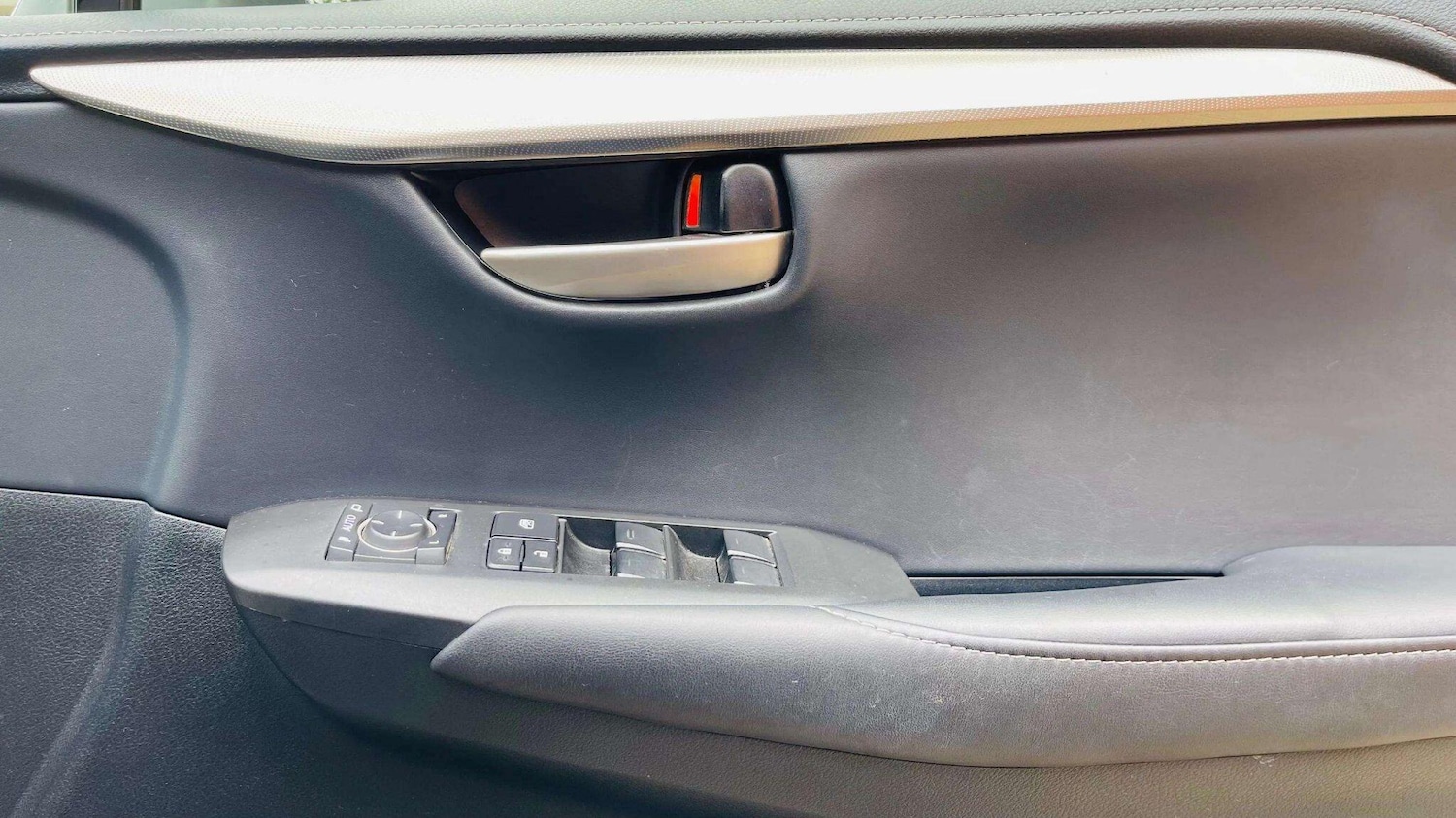 Used Lexus NX 2016 for sale - 78184747: Photo 47