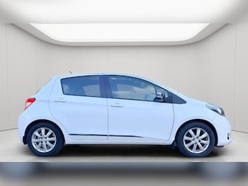 Used Toyota Yaris 2012 for sale - 79212407: Photo