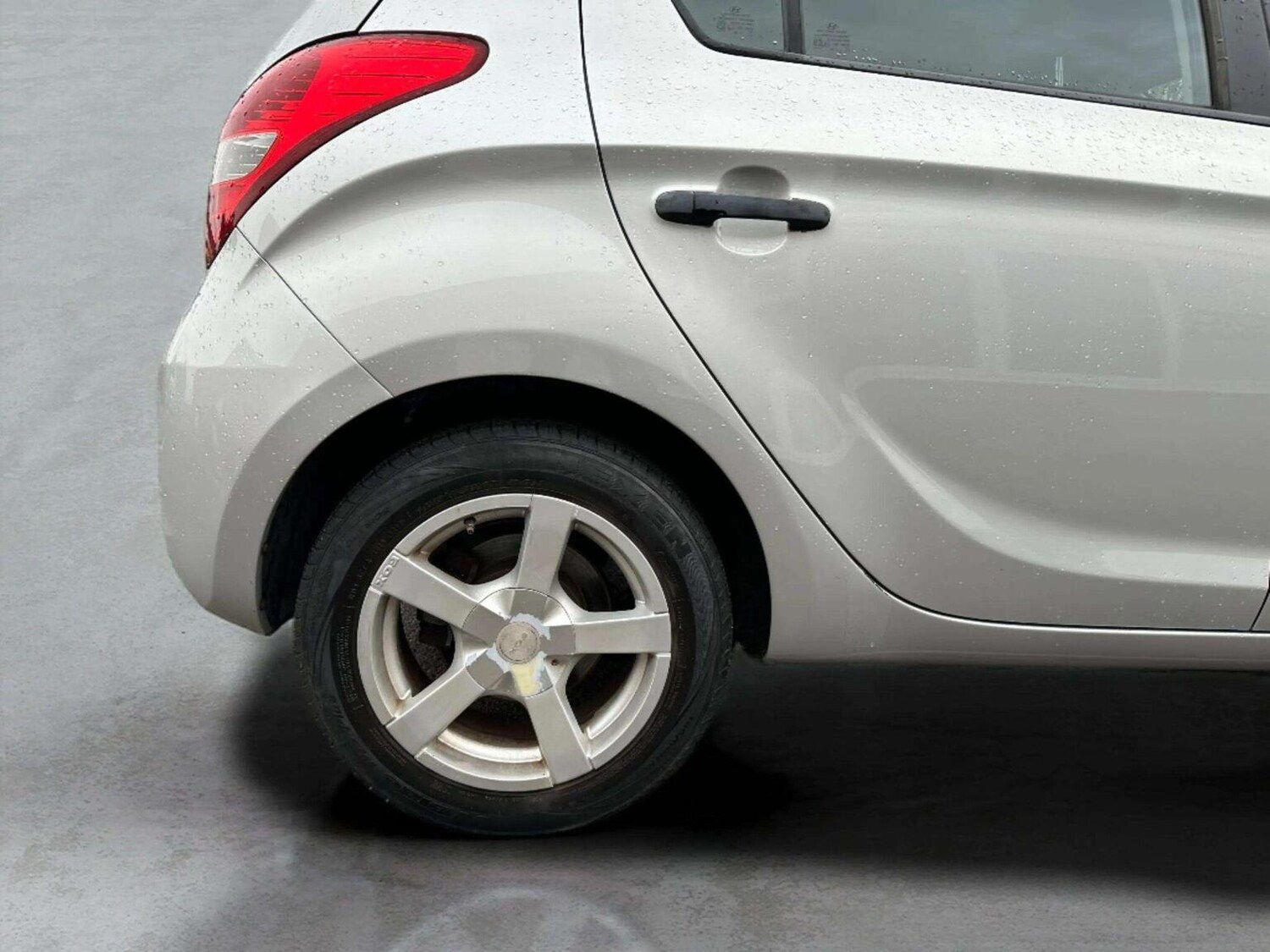 Used Hyundai i20 2012 for sale - 78070324: Photo 14