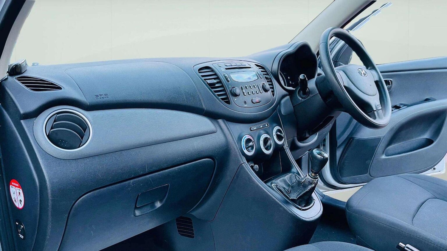 Used Hyundai i10 2010 for sale - 78070344: Photo 10