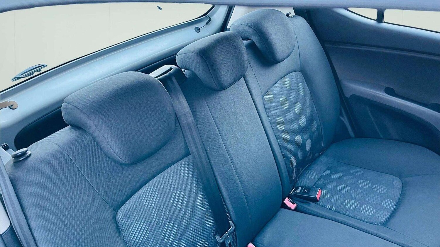 Used Hyundai i10 2010 for sale - 78070344: Photo 17