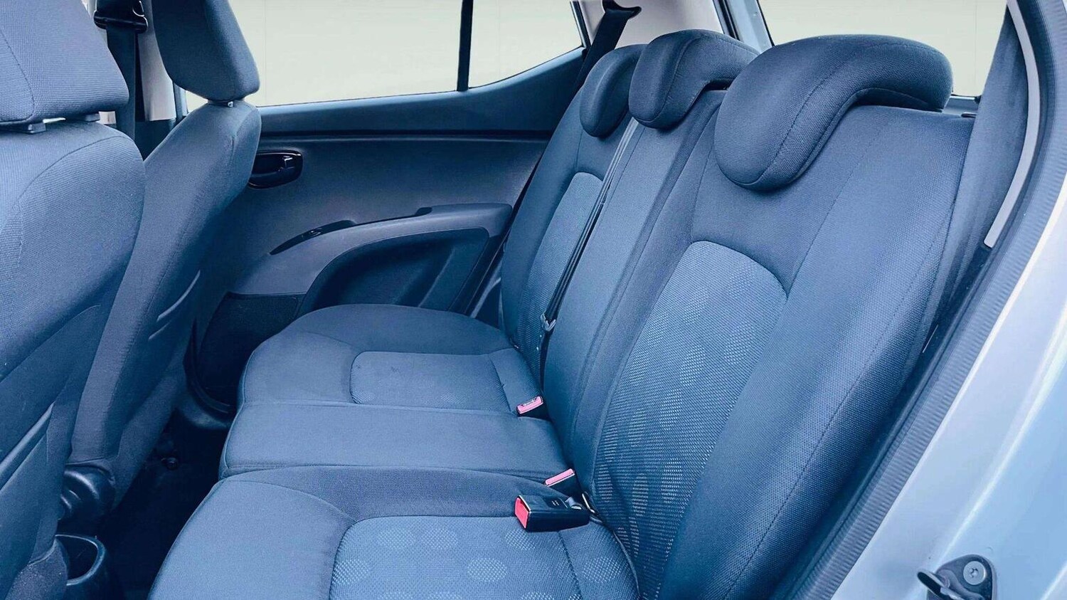 Used Hyundai i10 2010 for sale - 78070344: Photo 19