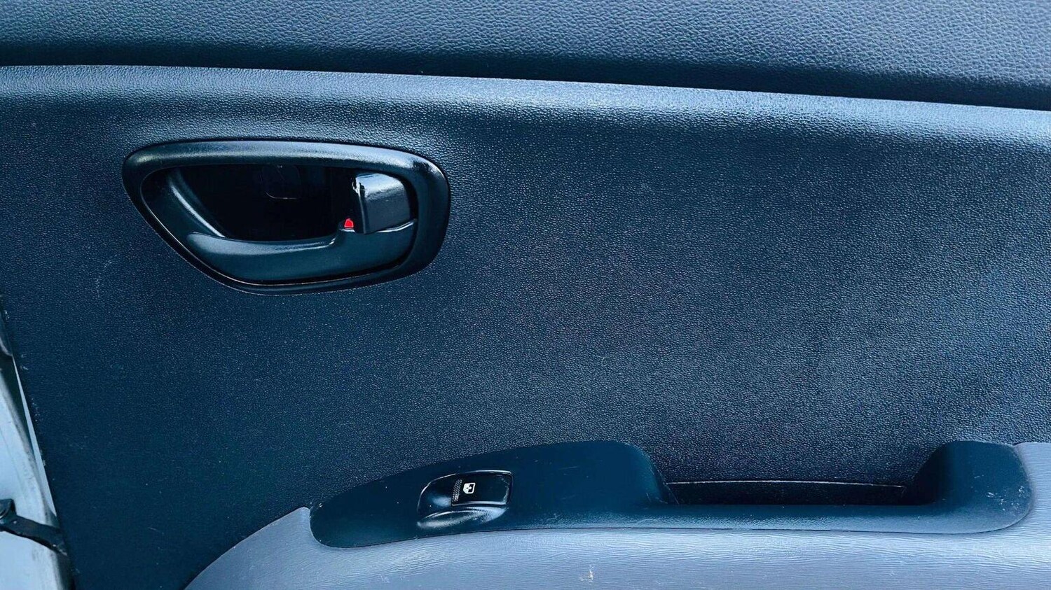 Used Hyundai i10 2010 for sale - 78070344: Photo 20