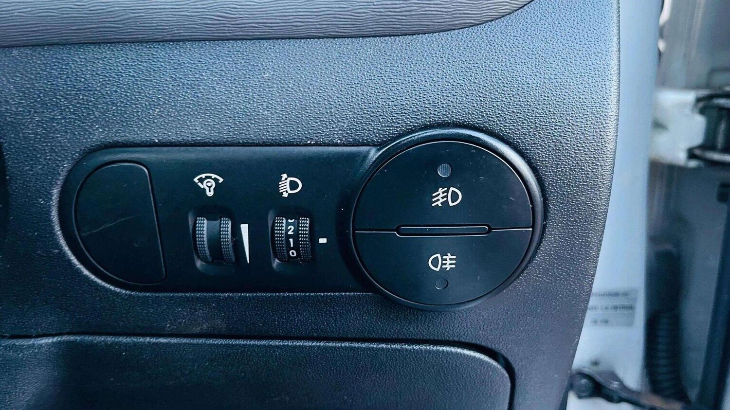 Used Hyundai i10 2010 for sale - 78070344: Photo 21