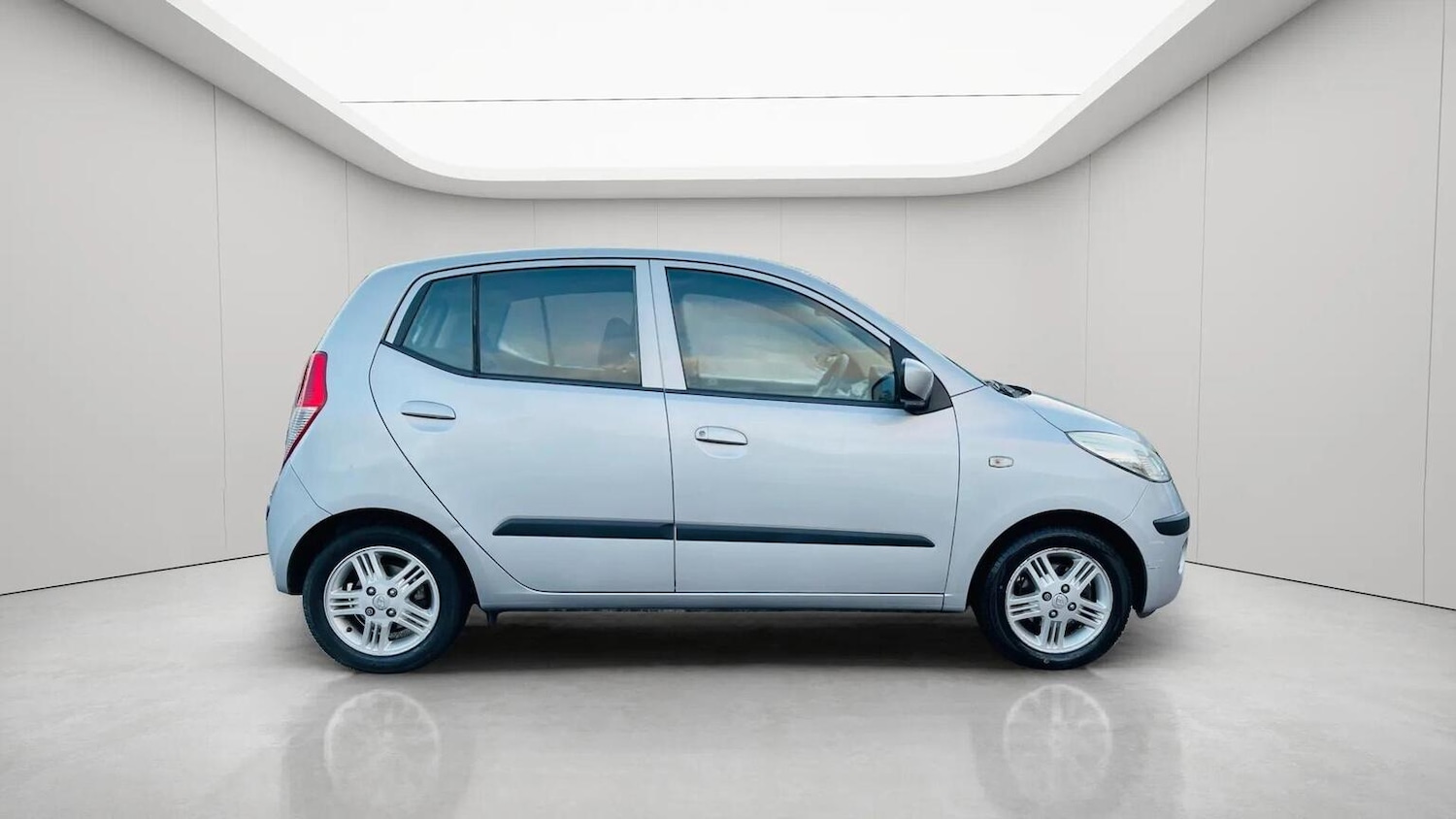 Used Hyundai i10 2010 for sale - 78070344: Photo 7