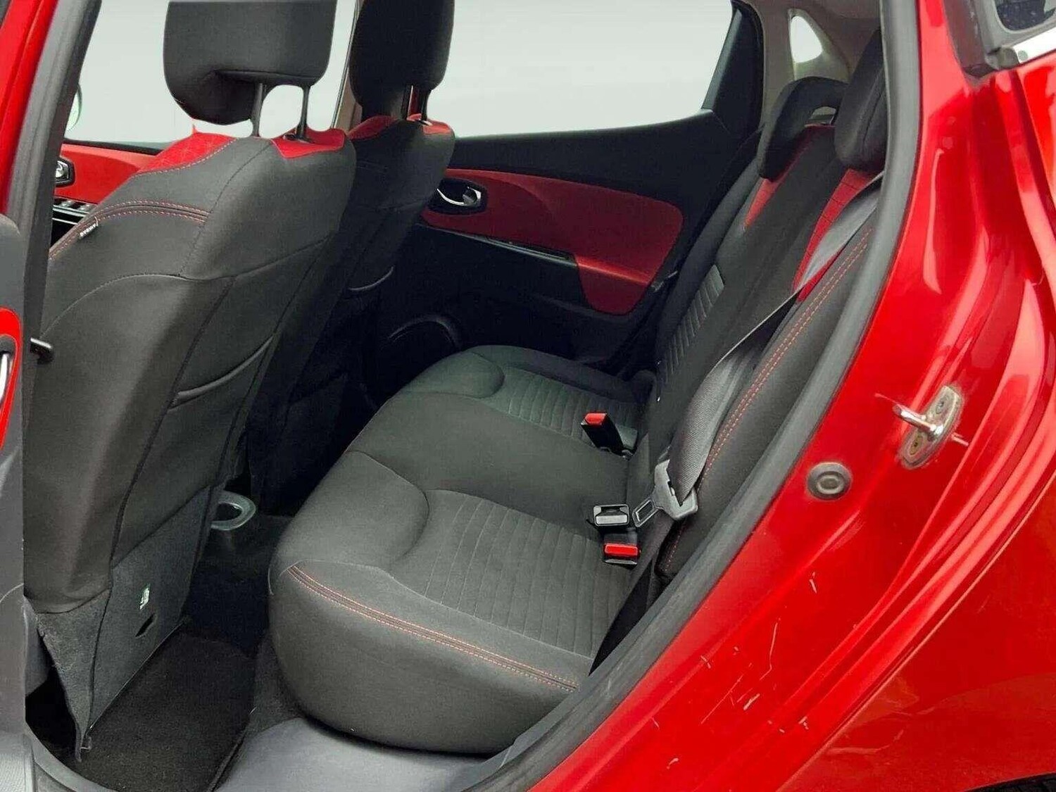 Used Renault Clio 2014 for sale - 78070472: Photo 16