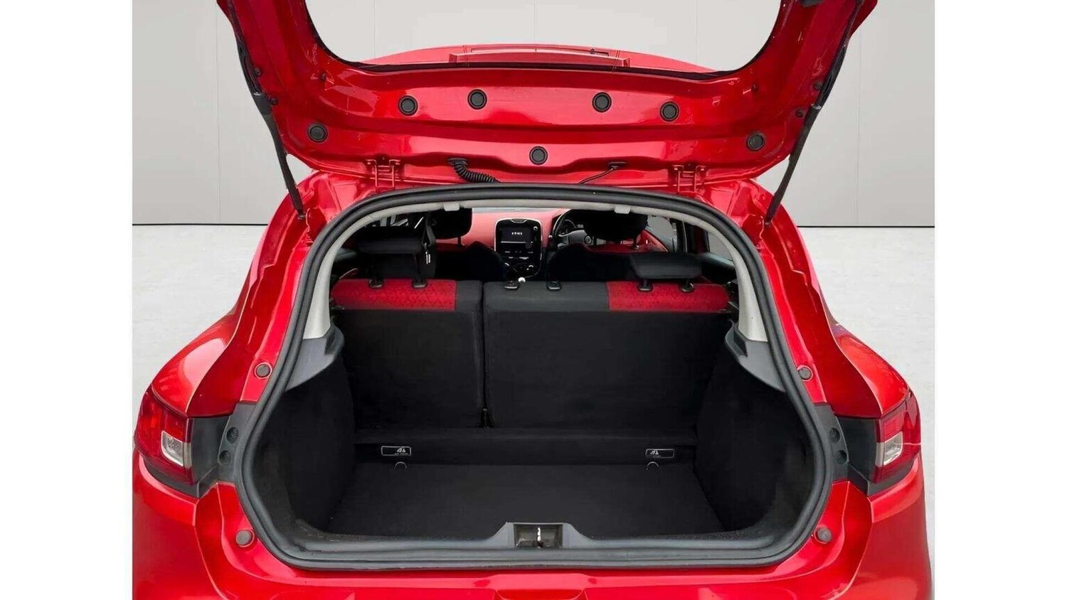 Used Renault Clio 2014 for sale - 78070472: Photo 21