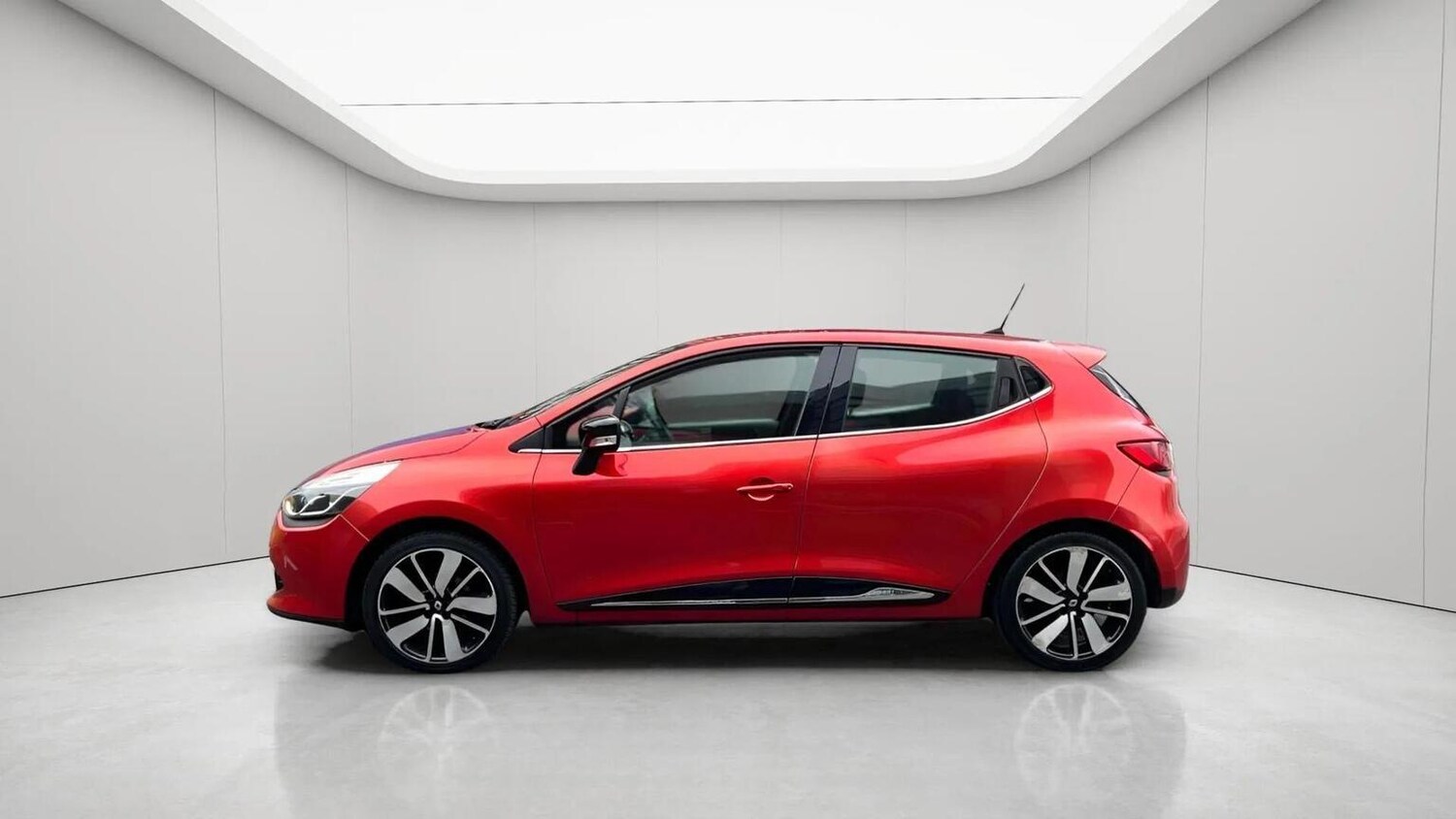 Used Renault Clio 2014 for sale - 78070472: Photo 28