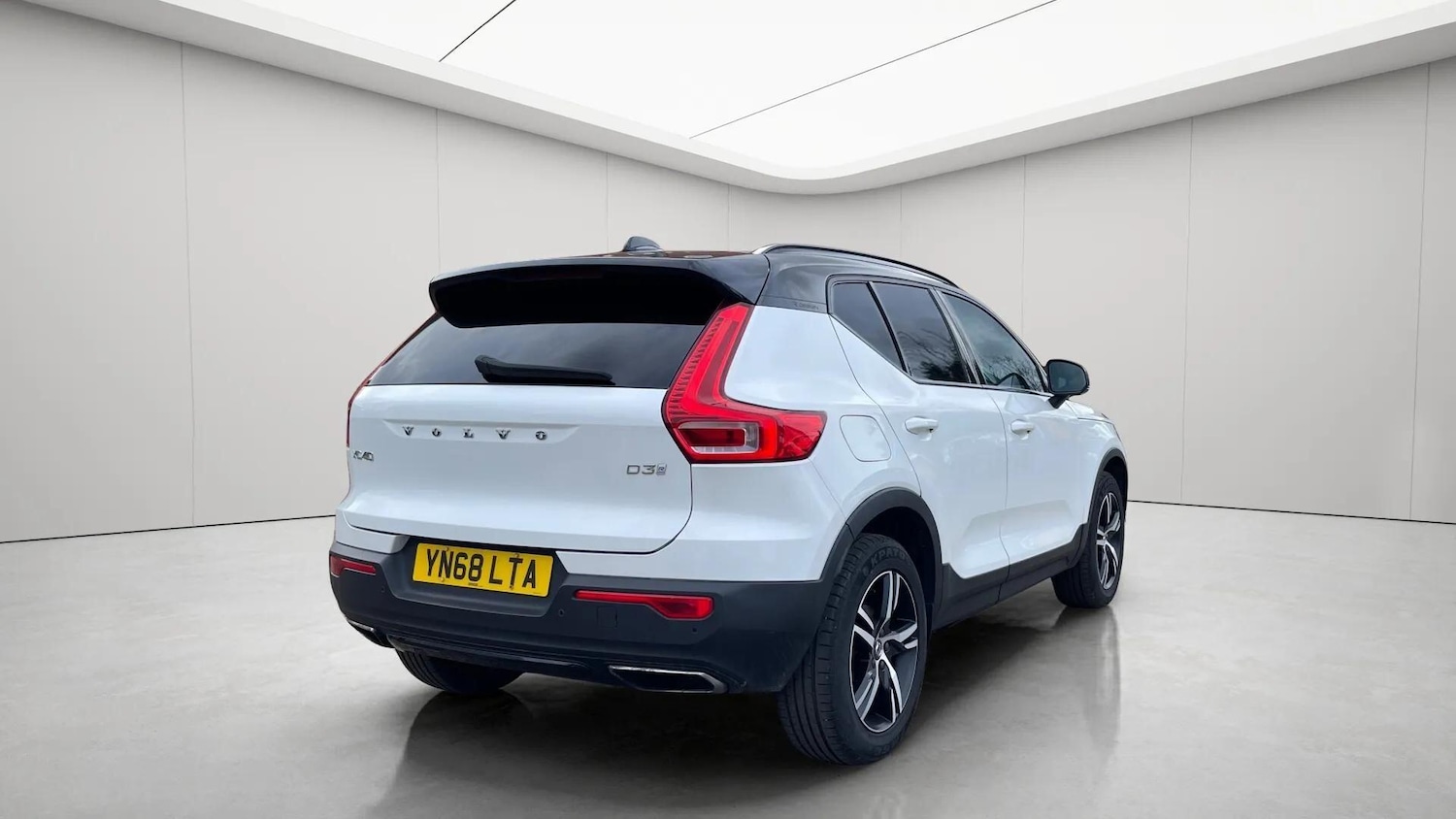 Used Volvo XC40 2018 for sale - 78086150: Photo 14