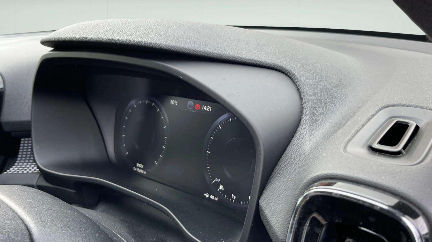 Used Volvo XC40 2018 for sale - 78086150: Photo 15