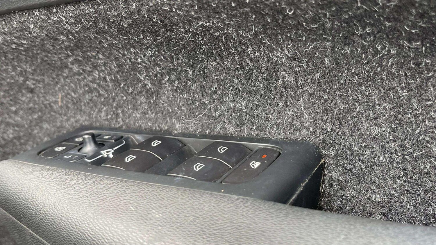 Used Volvo XC40 2018 for sale - 78086150: Photo 29