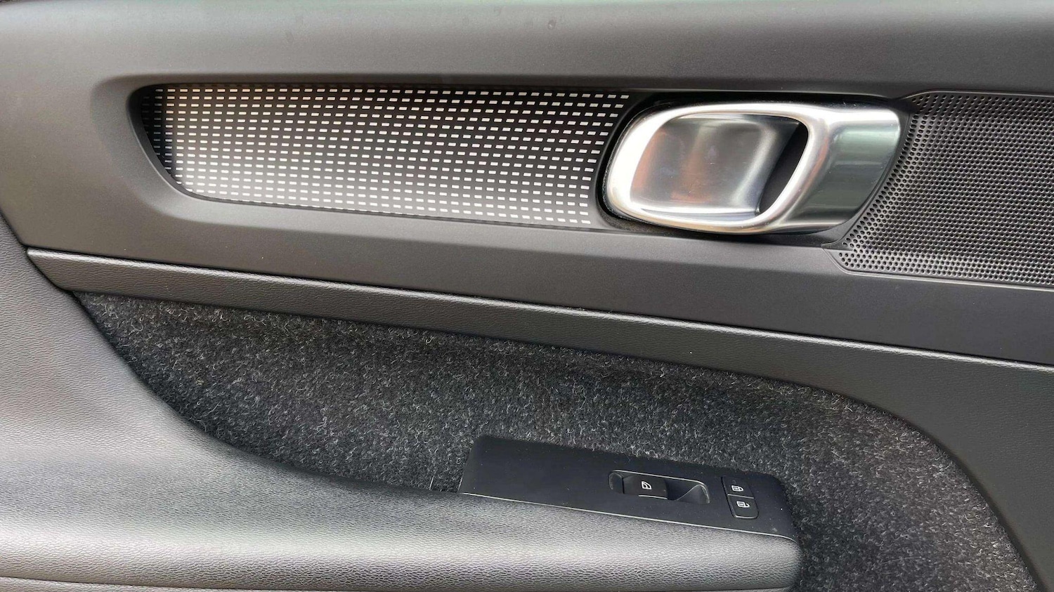 Used Volvo XC40 2018 for sale - 78086150: Photo 35