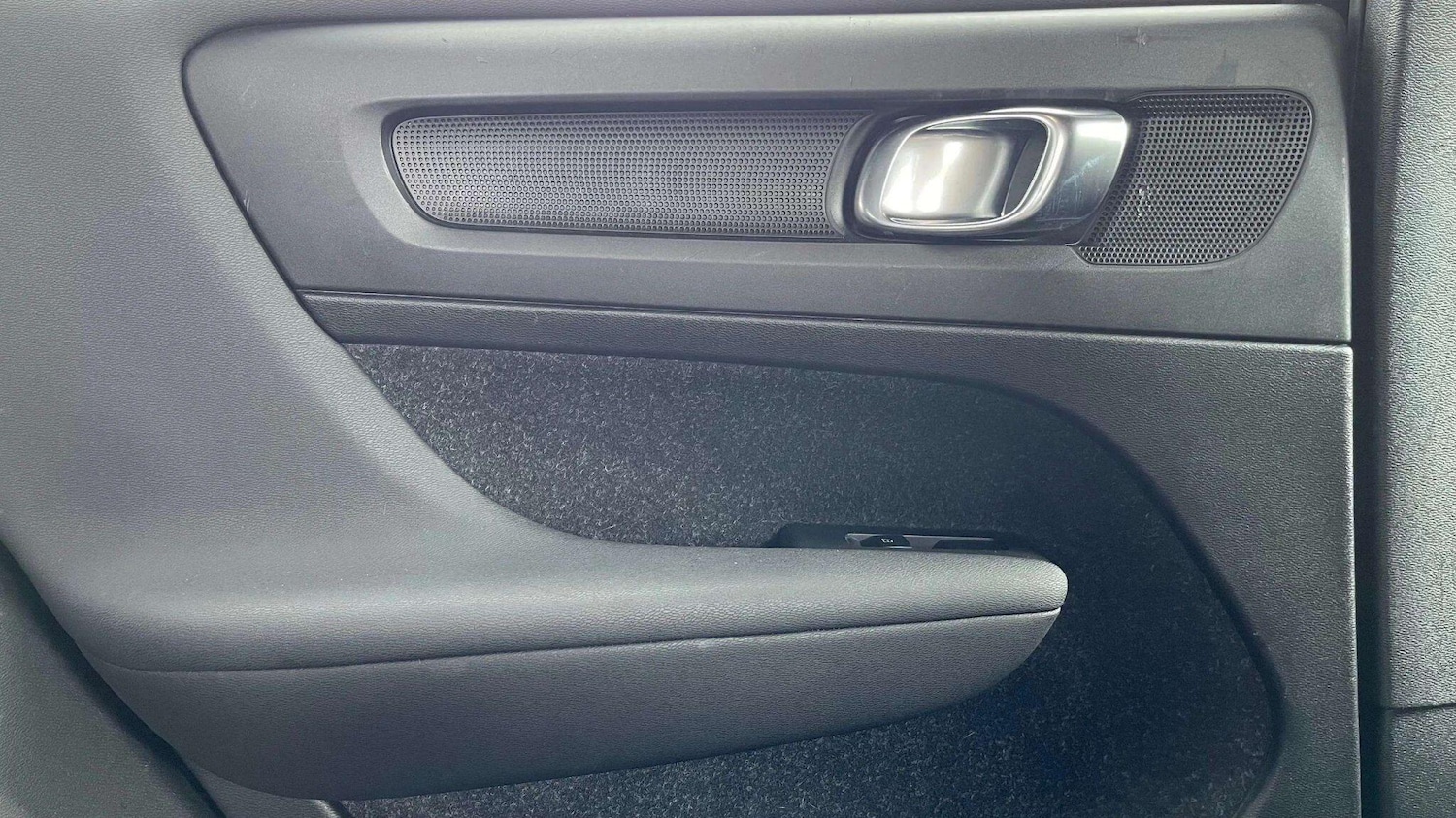 Used Volvo XC40 2018 for sale - 78086150: Photo 38